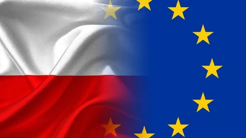 Moment, w którym Polska przystąpiła do Unii Europejskiej i jego znaczenie dla kraju