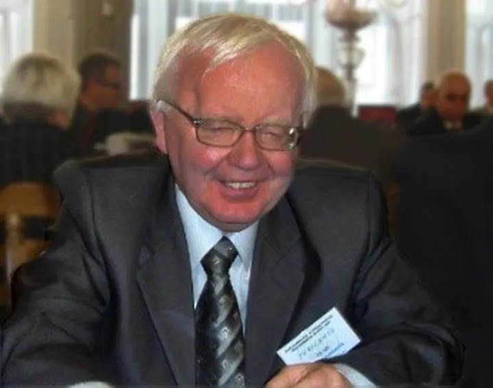 Rola mediów w odwołaniu rządu